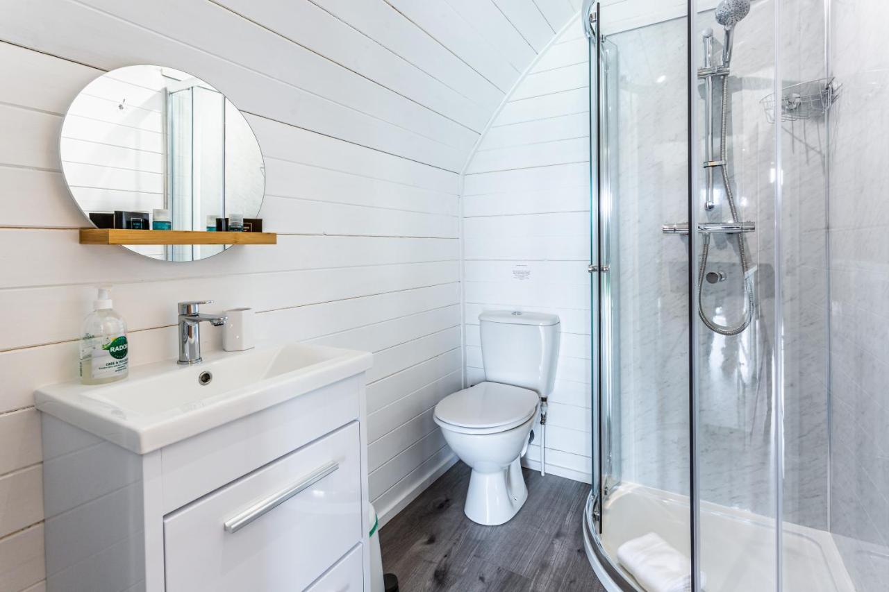 Отель Kings Caves Glamping Torbeg Экстерьер фото