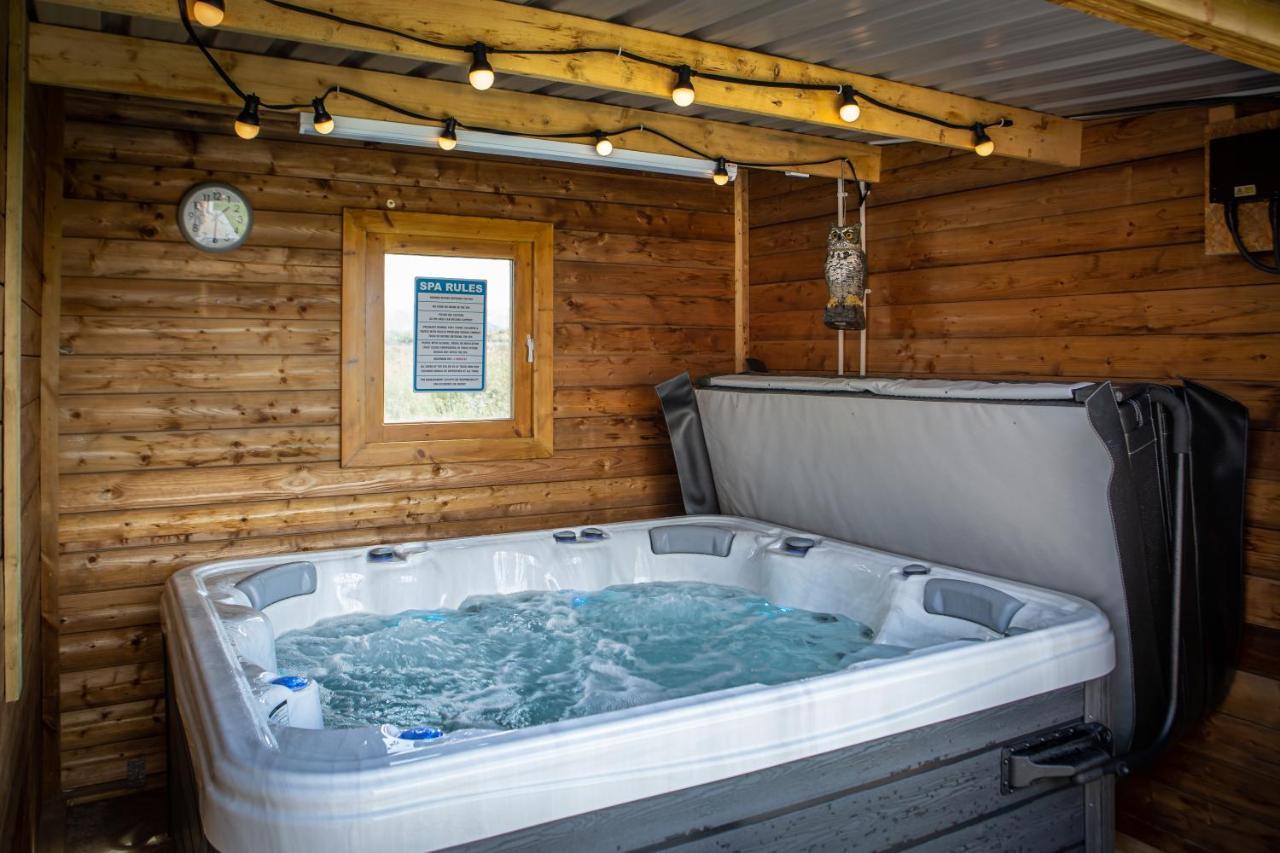 Отель Kings Caves Glamping Torbeg Экстерьер фото
